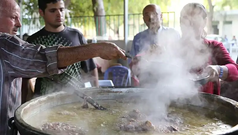 Gadir-i Hum Bayramı: İnanç ve Geleneklerle Dolu Kutlamalar