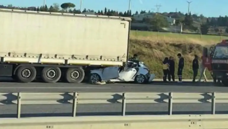 Kuzey Marmara Otoyolu’nda Feci Kaza: Bir Can Kaybı, Trafik Durma Noktasına Geldi