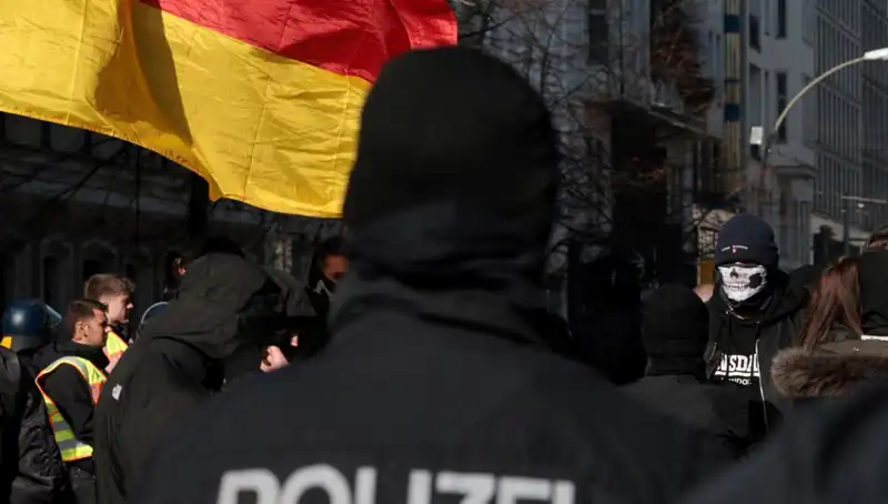 Berlin’deki Türk Market Zincirlerine Yönelik Silahlı Saldırı: Tüm Detaylar