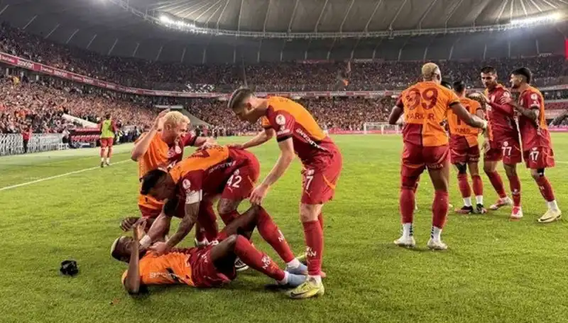 3 Haziran 2025 Spor Manşetlerinde Kıran Kırana Pazarlık Görüldü
