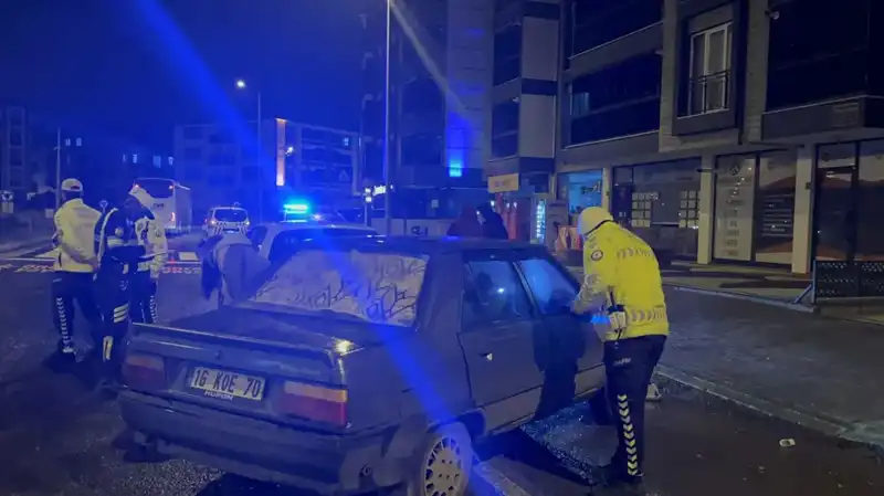 Kaza Sonrası Ağabeyini Arayacağını Söyledi, Ortadan Kayboldu