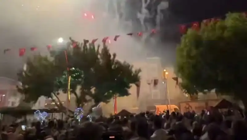 Havai Fişek Gösterisi Sonrası Hastanelik Olmak: Neler Yaşandı?