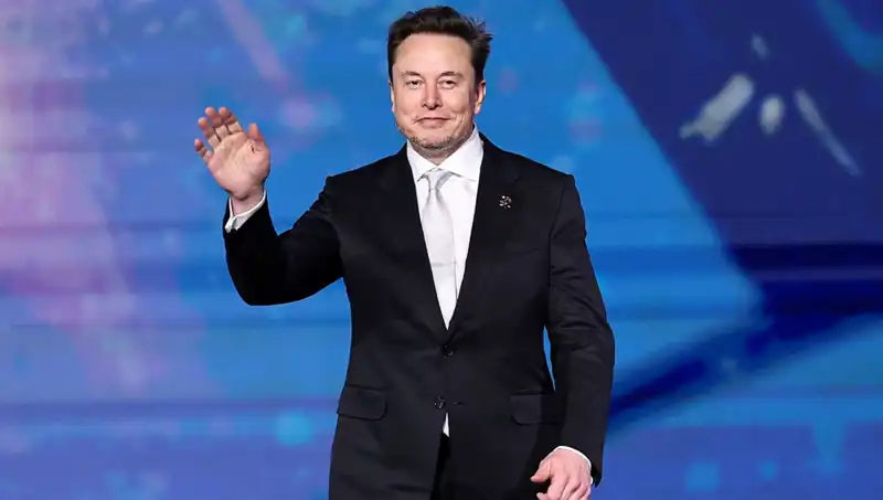 Tesla, Fırtınalı Yılın Ardından "Canavar" Modelini Neden Rafa Kaldırdı?