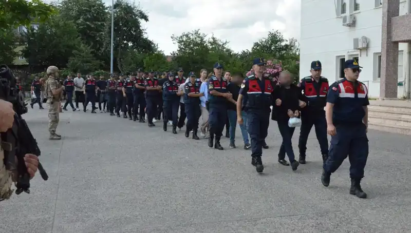 Hacizli Araçları Yeniden Dizayn Edip Satışa Sunan Şebeke Çökertildi!