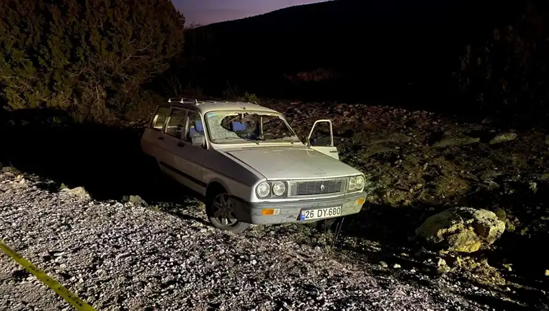 Afyonkarahisar'da Korkunç Kaza: Devrilen Araçta Sürücü Hayatını Kaybetti