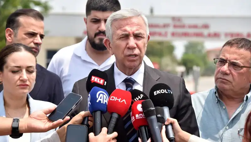 Mansur Yavaş'tan Muhittin Böcek'e Sıcak Ziyaret: İşbirlikleri Gelişiyor