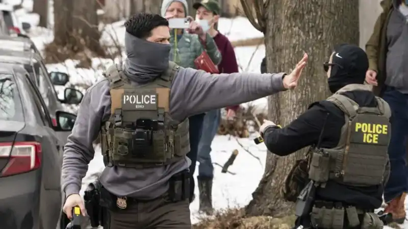 ABD Mahkemelerinden ICE'a Uyarı: 4 Bin Üstü Hukuksuz Tutuklama