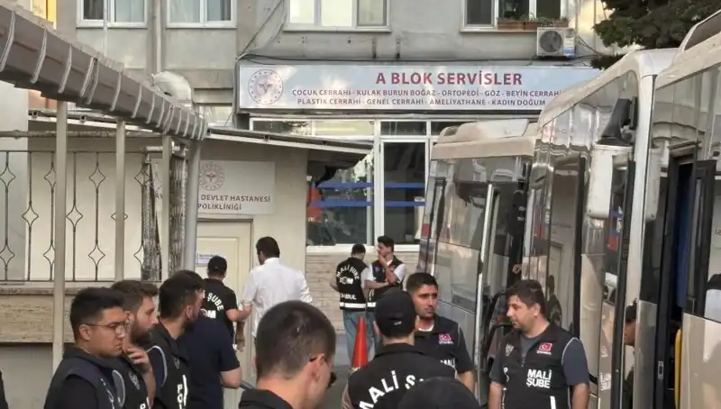 İstanbul'da İBB Soruşturmasında Şaşırtan Gelişmeler: 25 Şüpheli Adliyeye Sevk Edildi