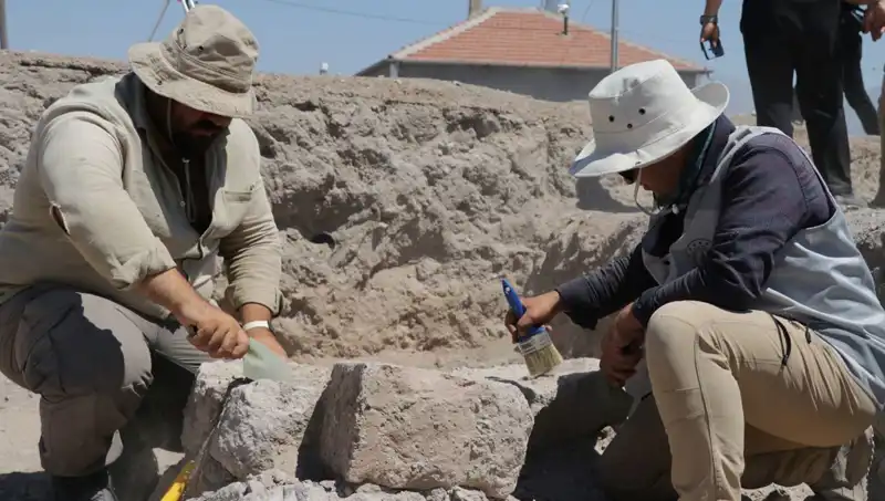 İç Anadolu'da Çığır Açan Mozaik Kazısı: Yeni Keşifler Gün Yüzüne Çıktı