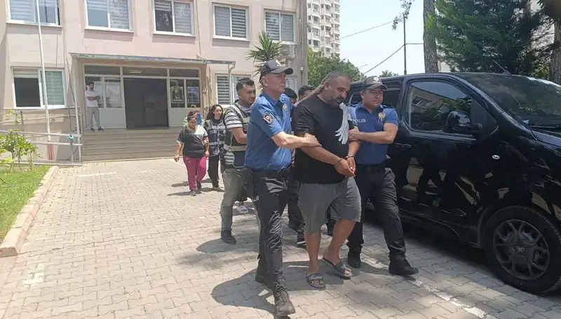 Adana'da Dolandırıcılık Çeteniz Çökertildi: 4 Kişi Tutuklandı