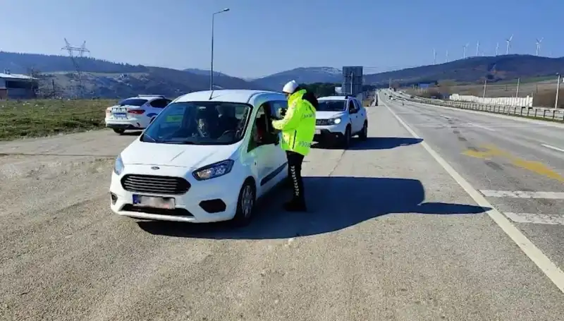 Son Haftada Yarım Milyon Sürücüye Trafik Cezası: Nedenleri ve Sonuçları