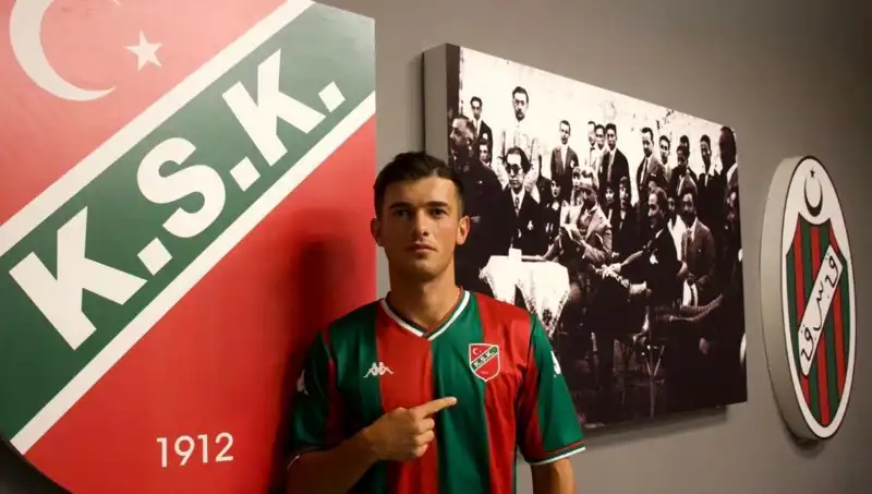 Karşıyaka Futbol Takımı Transferde Hız Kesmiyor: Yeni Yıldızlar Yolda!