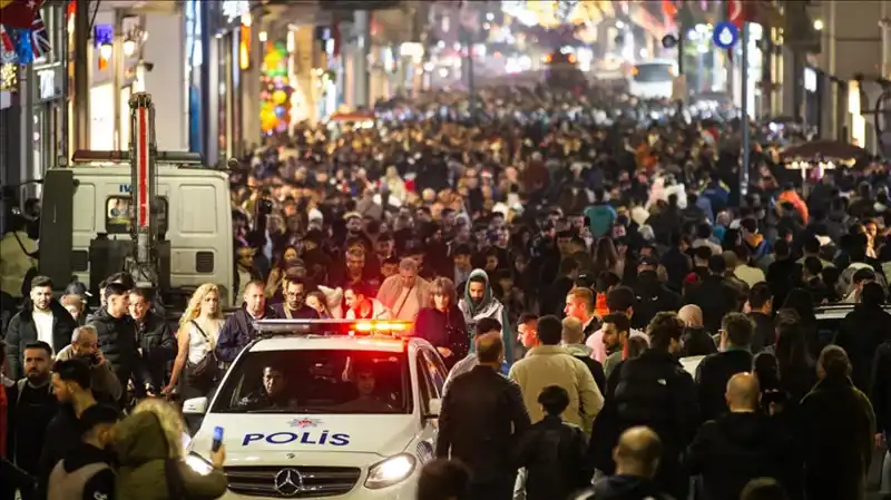 Yılbaşı Büyüsü: 325 Bin Personel İle Dört Günlük Güvenlik Teyakkuzu Başlıyor