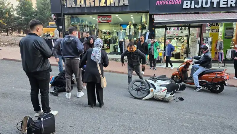 Zonguldak'ta Motorsiklet Kazası: Üç Kişi Hastaneye Kaldırıldı!