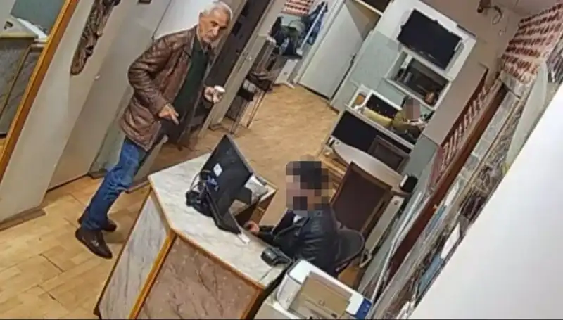 Özgür Özel'e Saldırı: Selçuk Tengioğlu'nun Son Görüntüleri Olayı Gündem Oldu
