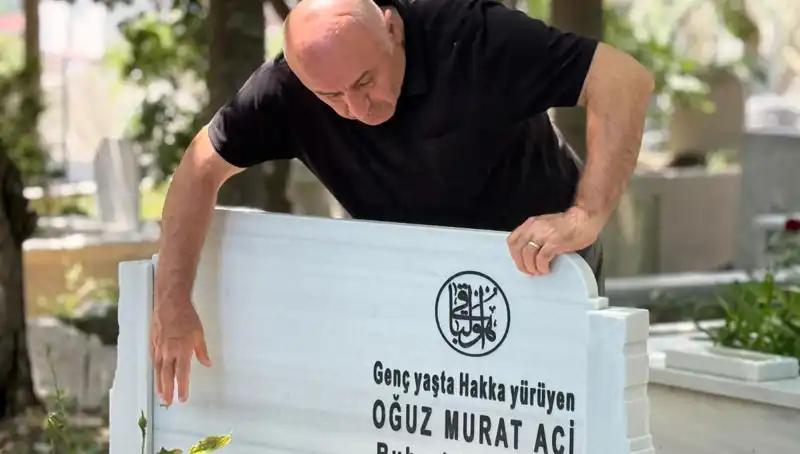 Aci Ailesinin Babalar Günü: Kaybedilenlerin Anısına Duygu Dolu Bir Hatıra