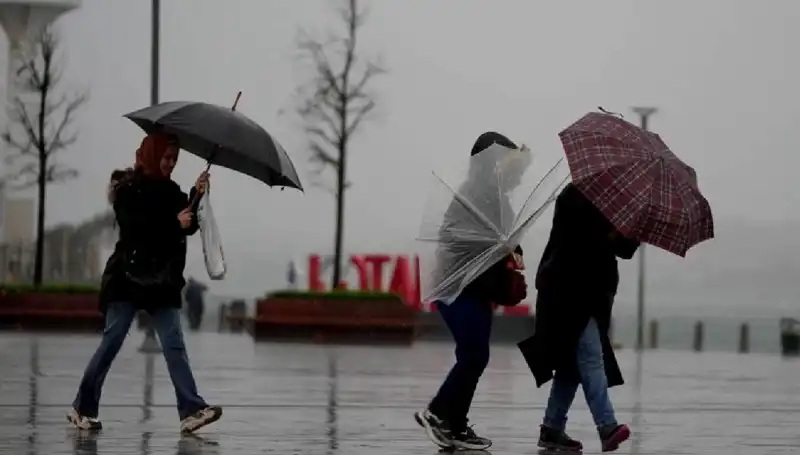 İki Farklı Bölgede Kuvvetli Sağanak Yağış Bekleniyor!