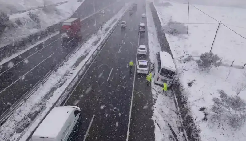 Samsun'da Feci Kazalar: Bir Ölü, Üç Yaralı, Şehir Zırhlı Araçlarla Çalkalanıyor