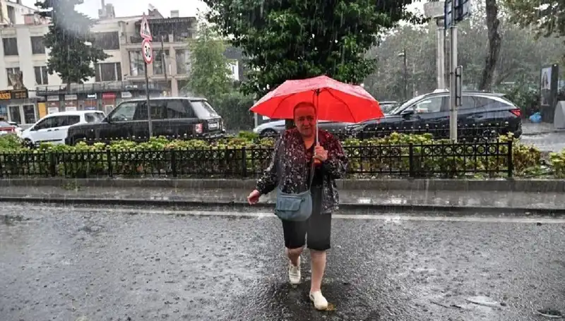 Meteoroloji’den Türkiye Geneli Sarı Kodlu Yağış Uyarısı: Neler Bekleniyor?