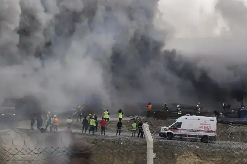 Esenyurt'ta İşçi Konteynerleri Yangını: Korkutan Anlar ve Sonrası