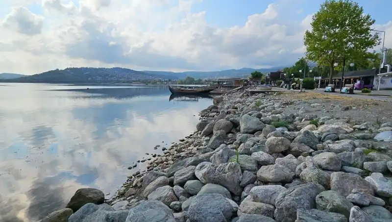 Sapanca Gölü'nde Su Seviyesinde Endişe Verici Düşüş: Nedenleri ve Etkileri