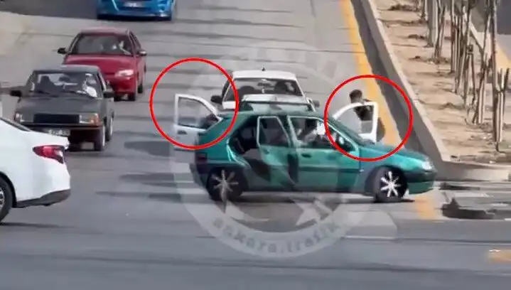 Trafikte Bıçak ve Kılıçlarla Saldırı: Güvenliğimiz Tehlikede mı?