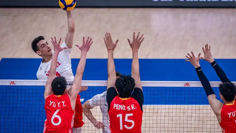 Filenin Efeleri İlk Galibiyetini Tarihe Geçirdi!