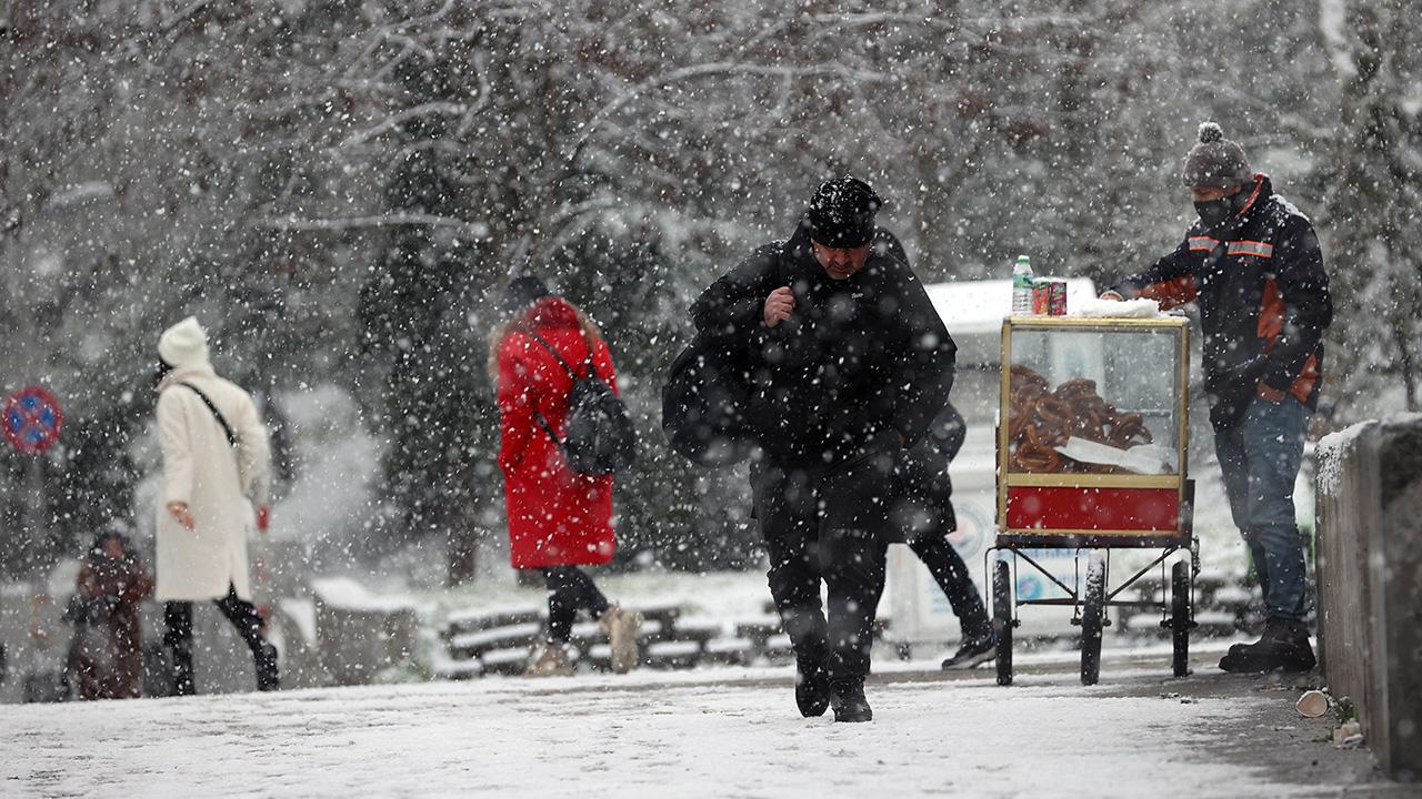 Kış Mevsimi Geri Dönüyor: Meteoroloji Uyardı