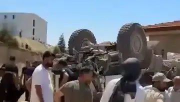 Freni Patlayan İş Makinesi Takla Attı: Olayın Ayrıntıları ve Yaralı Hakkında Bilgiler
