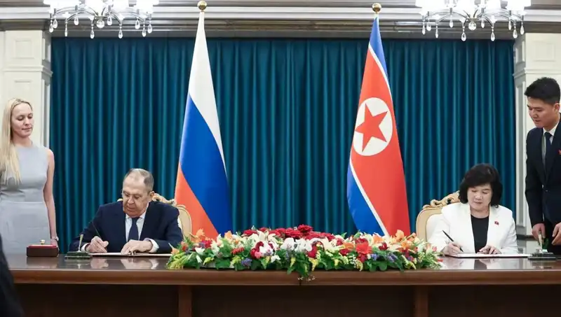 Rusya ve Kuzey Kore İlişkileri Derinleşiyor: Lavrov’un Kritik Temasları