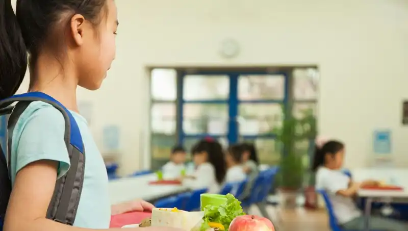 İspanya, Obeziteyi Önlemek İçin Yağlı Yiyecekleri Menüden Kaldırıyor!